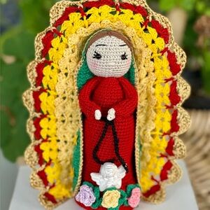 Crochet doll Our Lady of Guadalupe (measures approximately 18 cm)